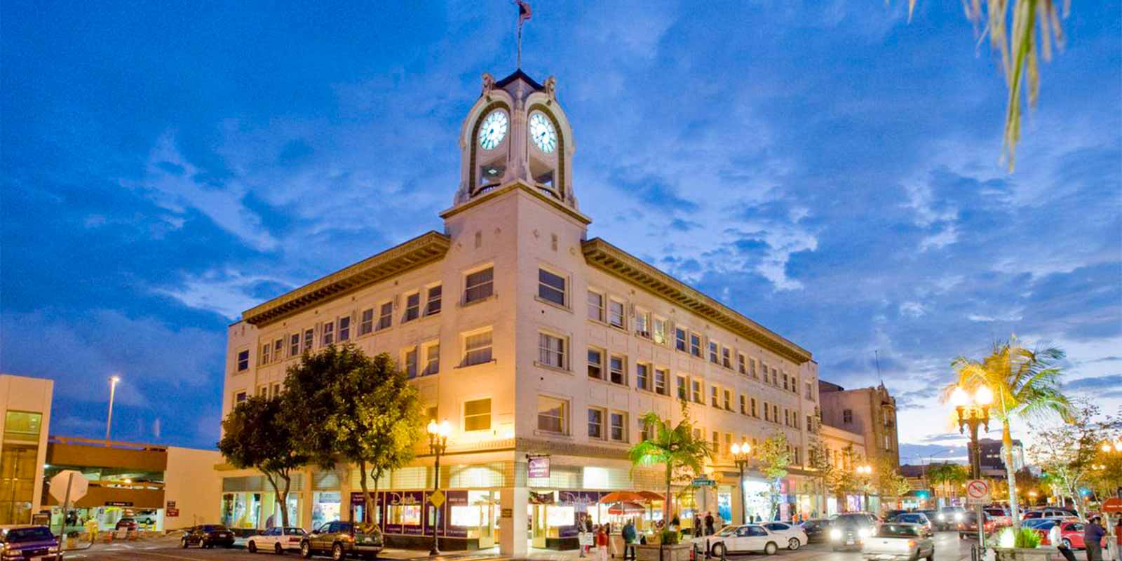 Epic Team Building Scavenger Hunts in Santa Ana